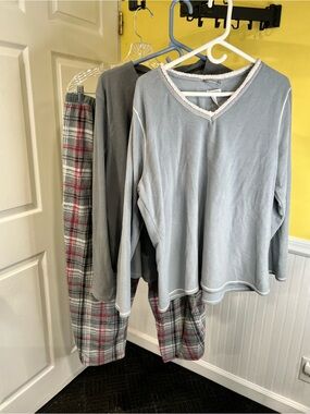 Jockey Gray and Red Plaid Fleece Loungewear Set